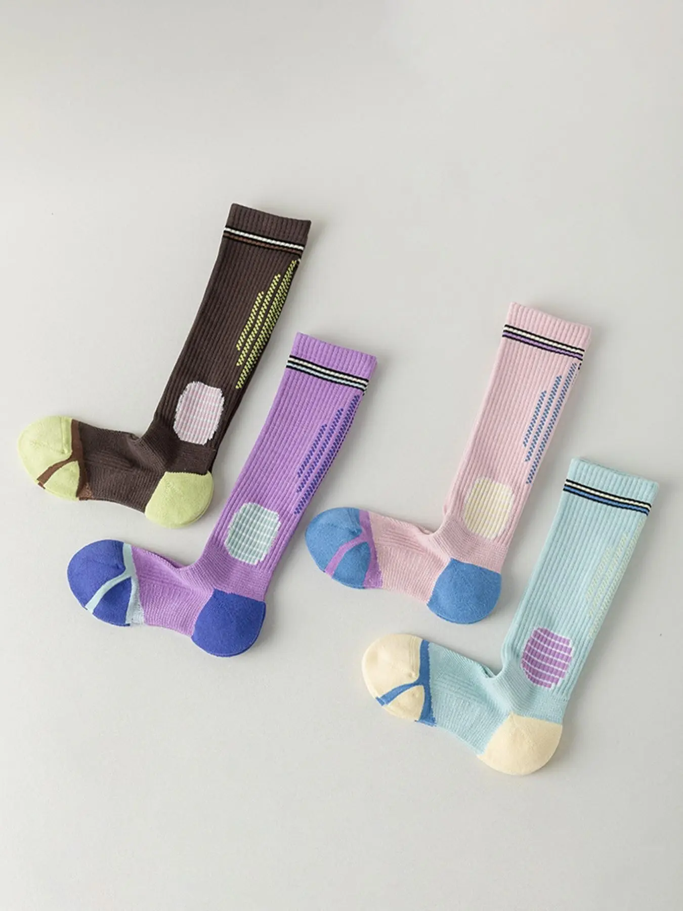 4 Paia di Calzini a Compressio - Sports Socks recensione e prezzo